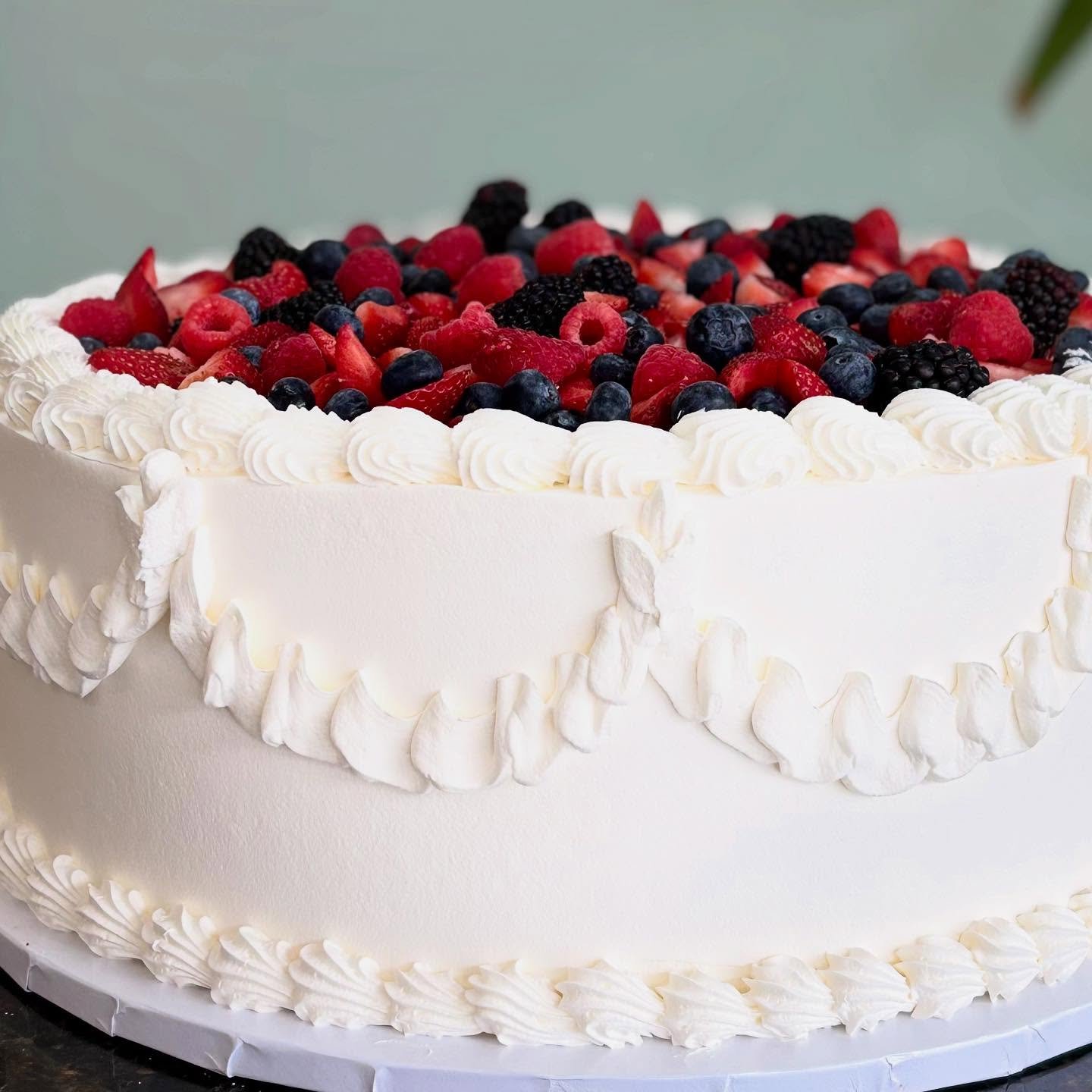 Cakes & Desserts
